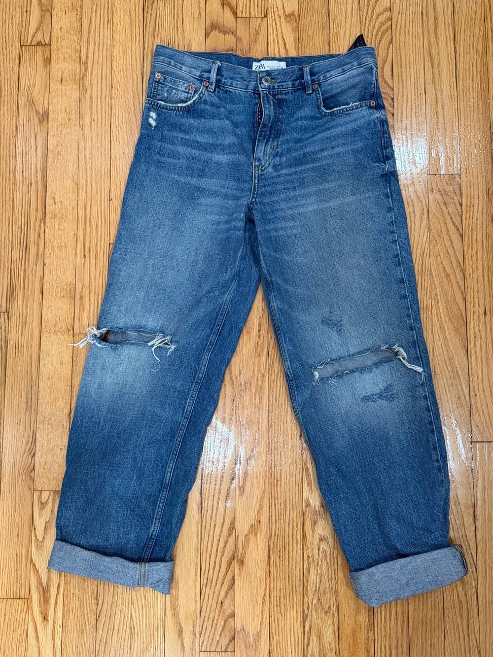 ZARA The New Daddy Wide Jeans High
Rise Distressed